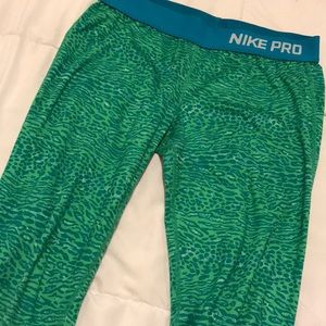 Nike Pro